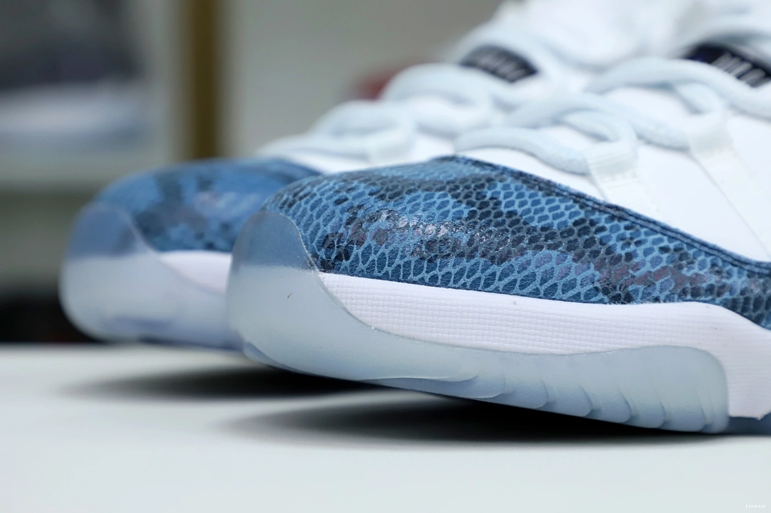 Jordan Air Jordan 11 “navy snakeskin” 1102